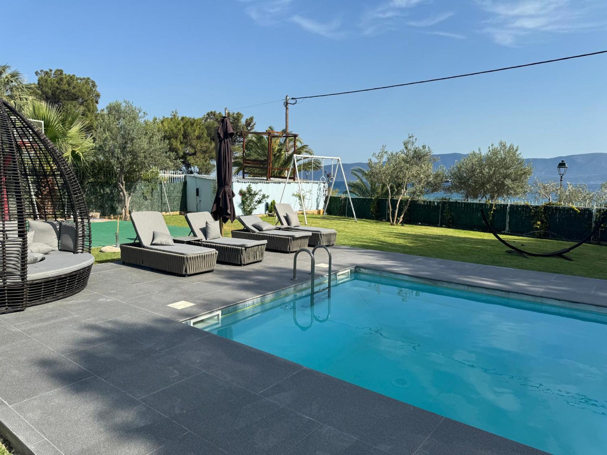 Zoza Luxury Villa Isthmia By The Sea With Private Pool Kalamáki Exterior foto