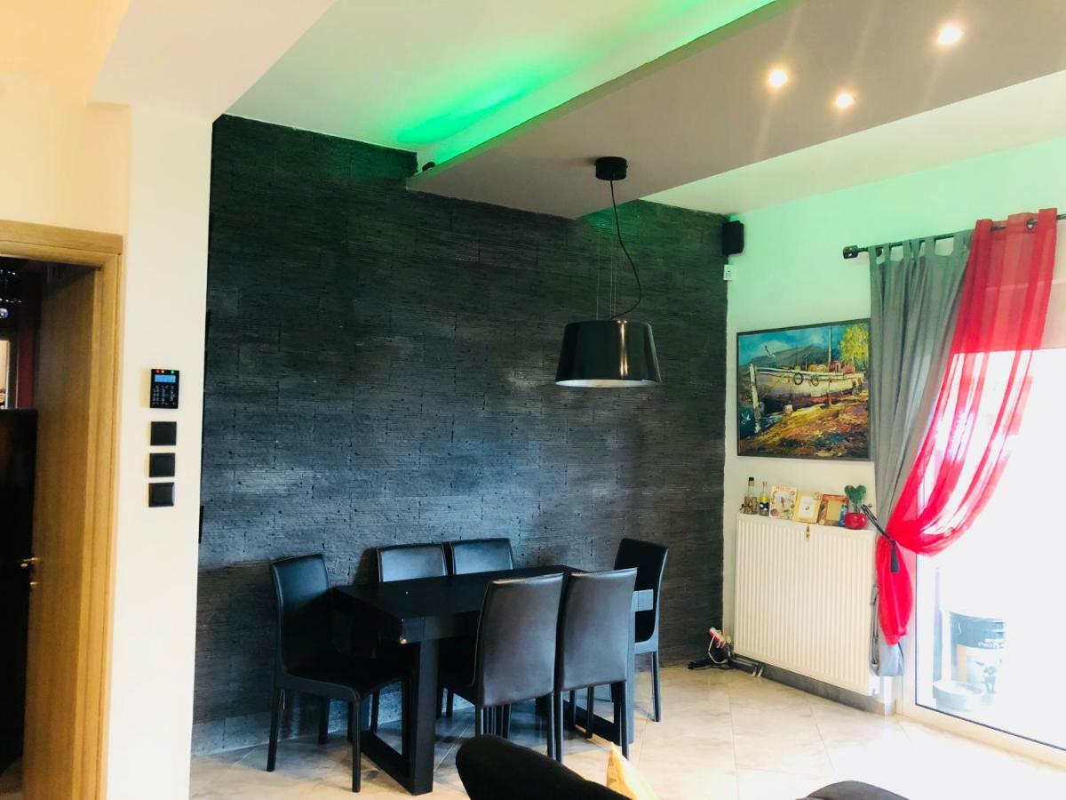 Zoza Luxury Villa Isthmia By The Sea With Private Pool Kalamáki Exterior foto